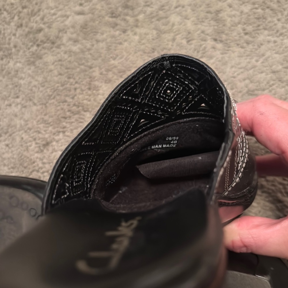 Clarks Black Leather Mules with Embossed Detailing - Picture 7 of 9